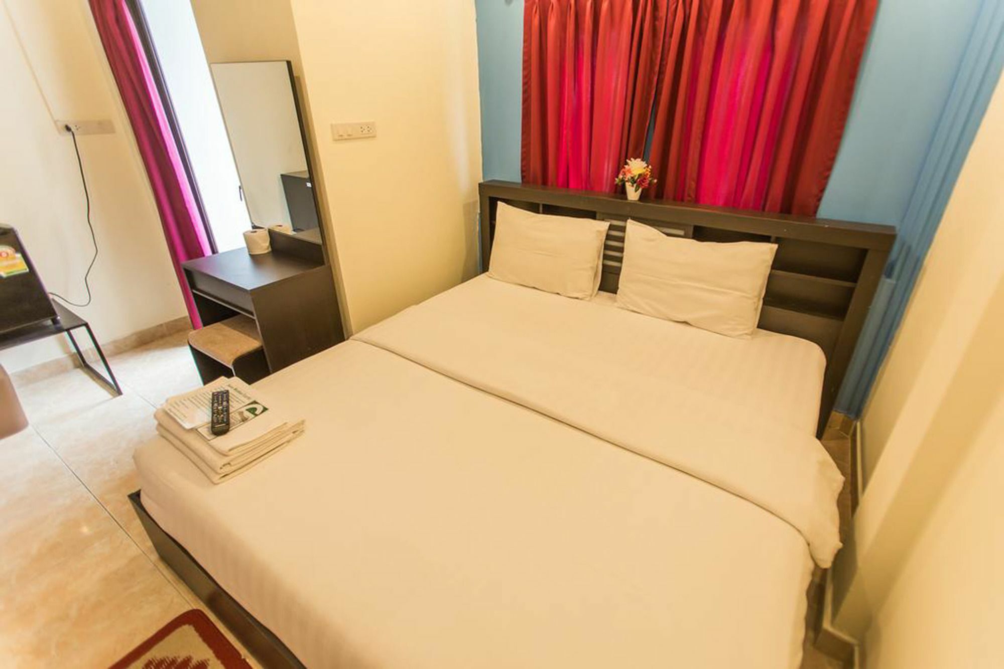 Hotel Retox Game On Pattaya Esterno foto